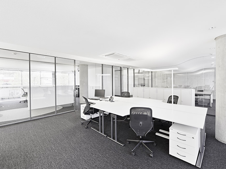 职场幸福感倍增术：解码布局逻辑、视觉语言与舒适密码(图2)