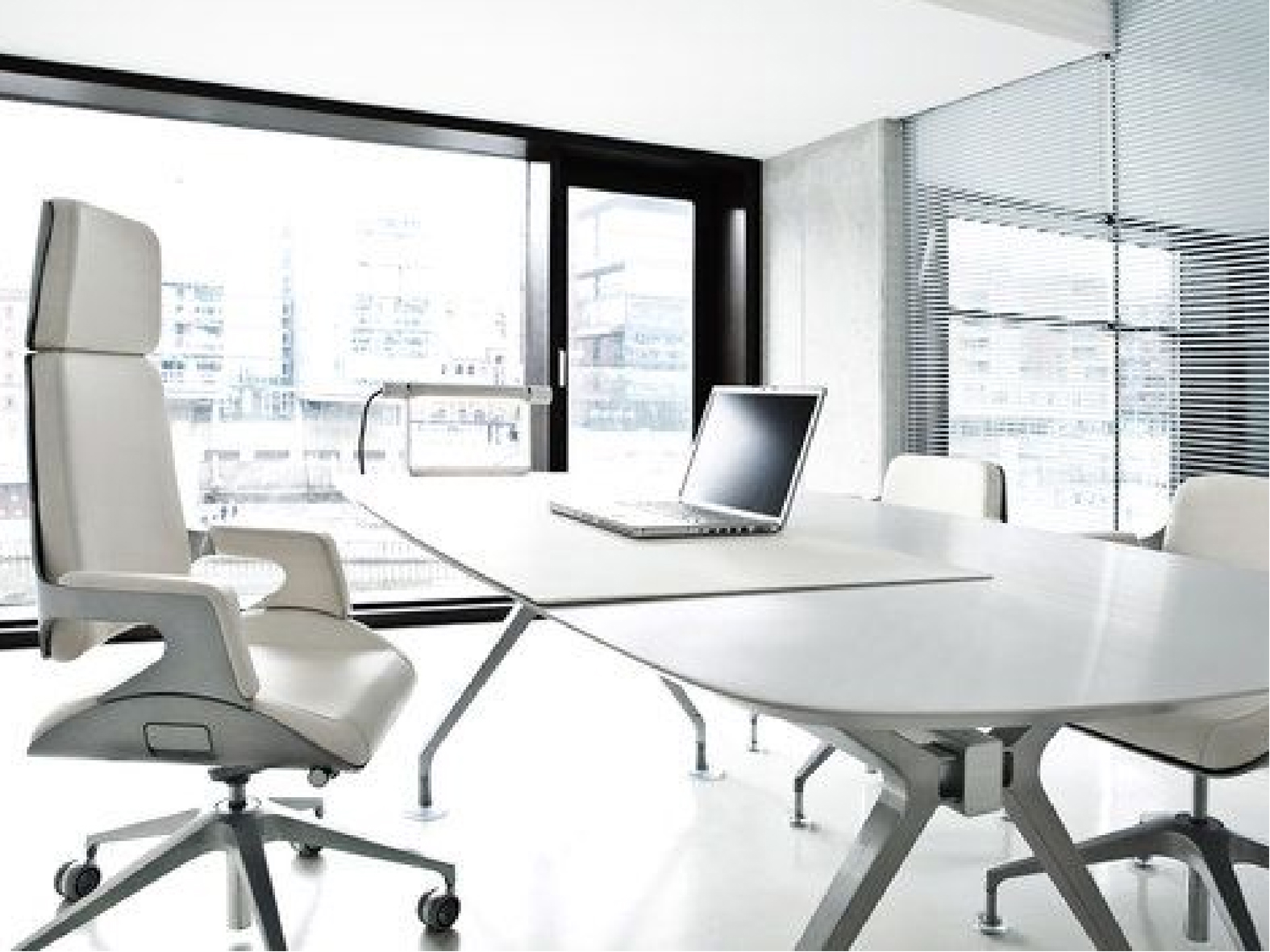 半山装饰告诉你办公室装修材料有哪些！(图2)