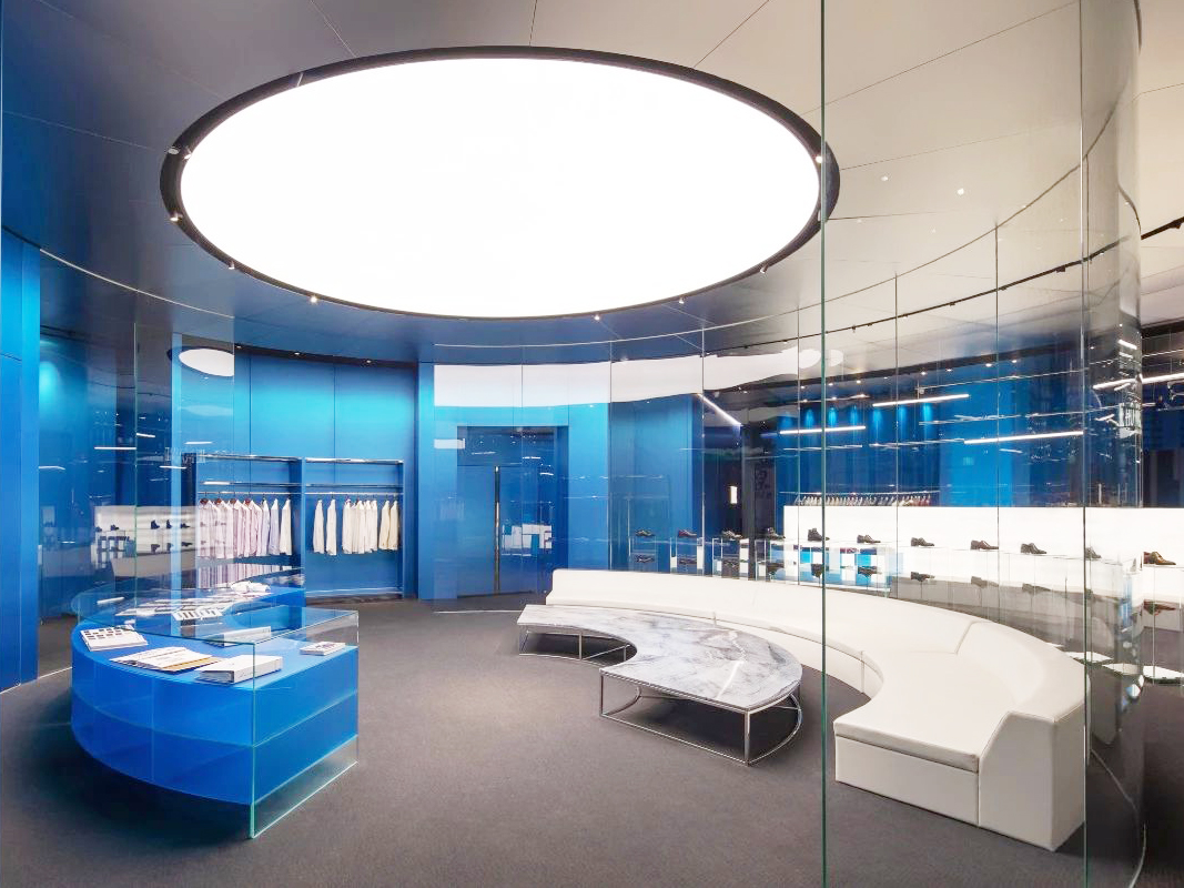 芜湖900平方创意服装店装修设计项目(图1)